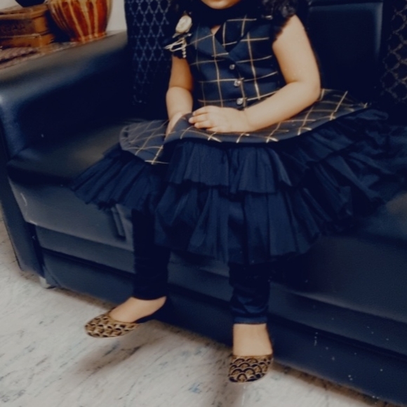 Frock - Picture 3 of 3